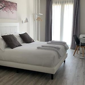 Hostal Comfort Suites